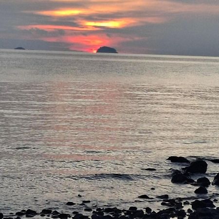 Ella'S Place Salang Tioman Kampong Ayer Batang 외부 사진