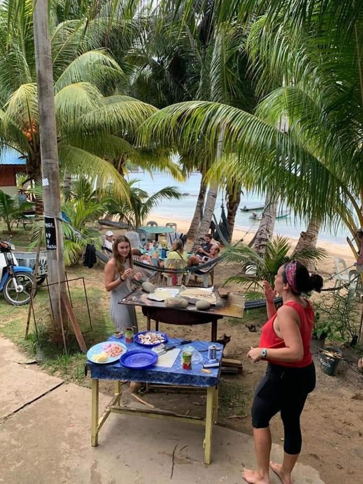 Ella'S Place Salang Tioman Kampong Ayer Batang 외부 사진