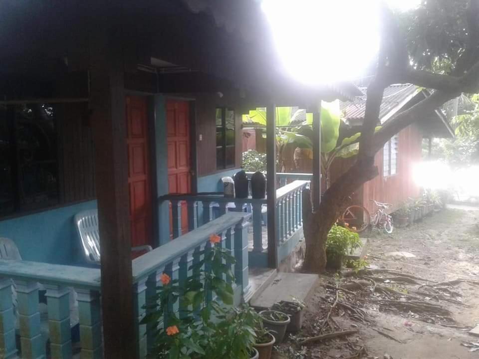 Ella'S Place Salang Tioman Kampong Ayer Batang 외부 사진