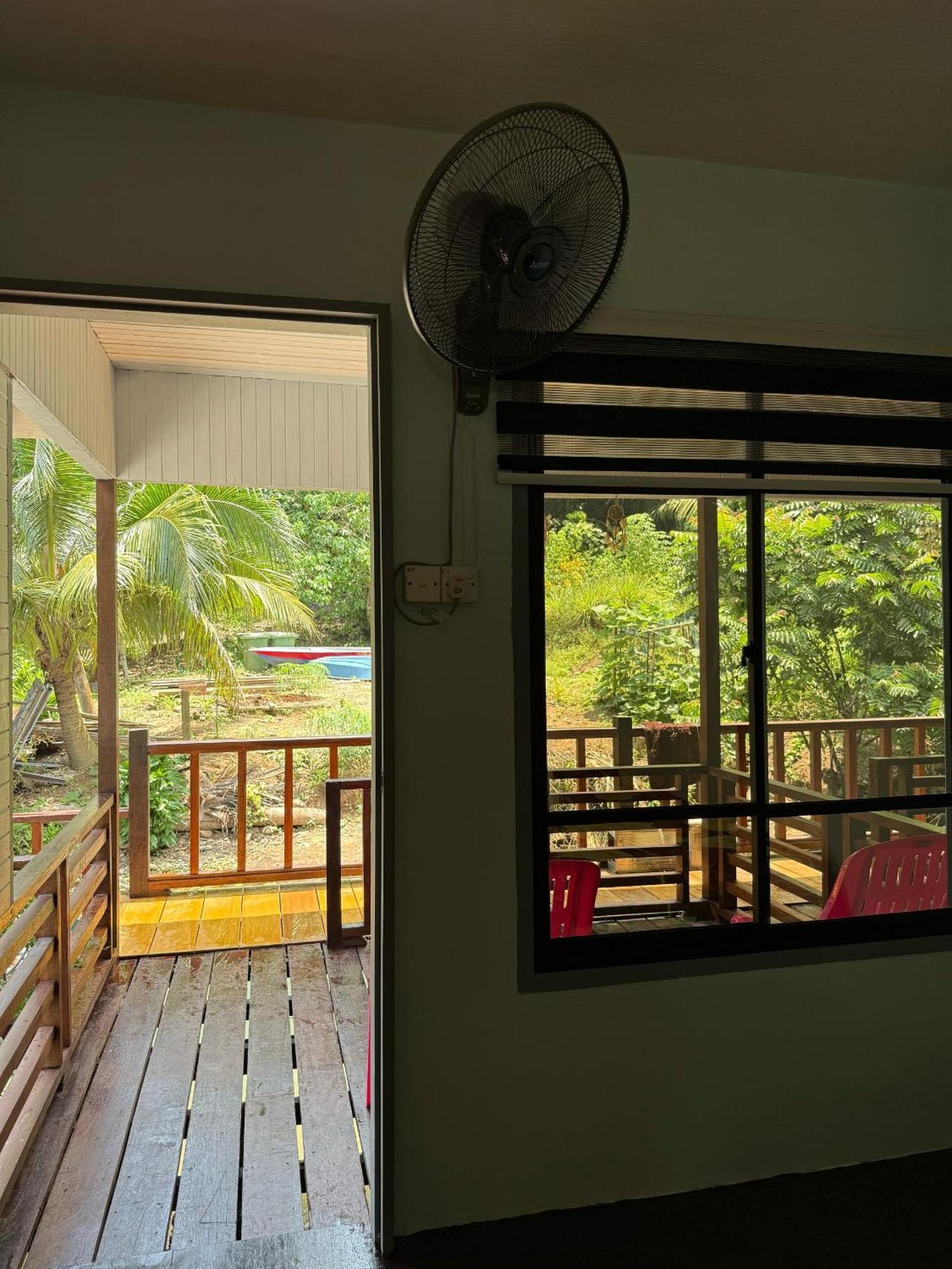 Ella'S Place Salang Tioman Kampong Ayer Batang 외부 사진